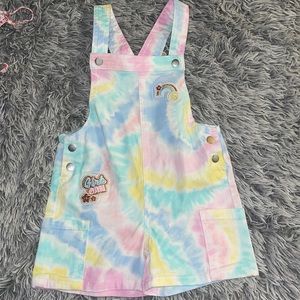 Little girls size 5T short overalls
